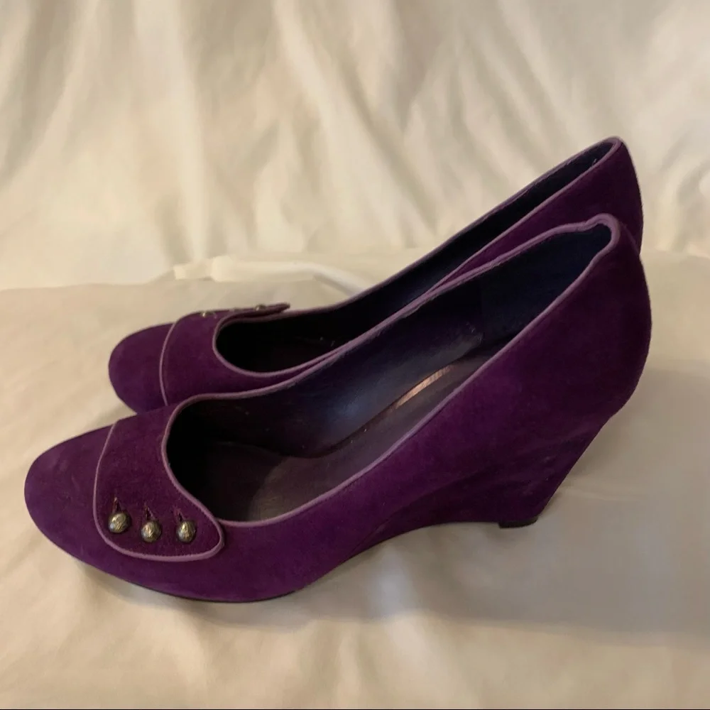 Like New BCBGeneration Rich Purple Mirtos Wedge Heels in Suede